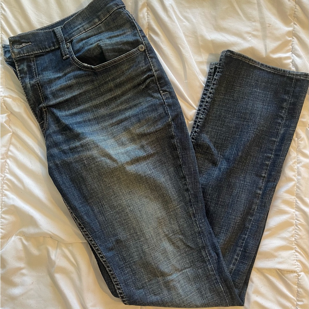 BKE make straight leg jeans. In excellent condition! No marks or tears. 38x36
